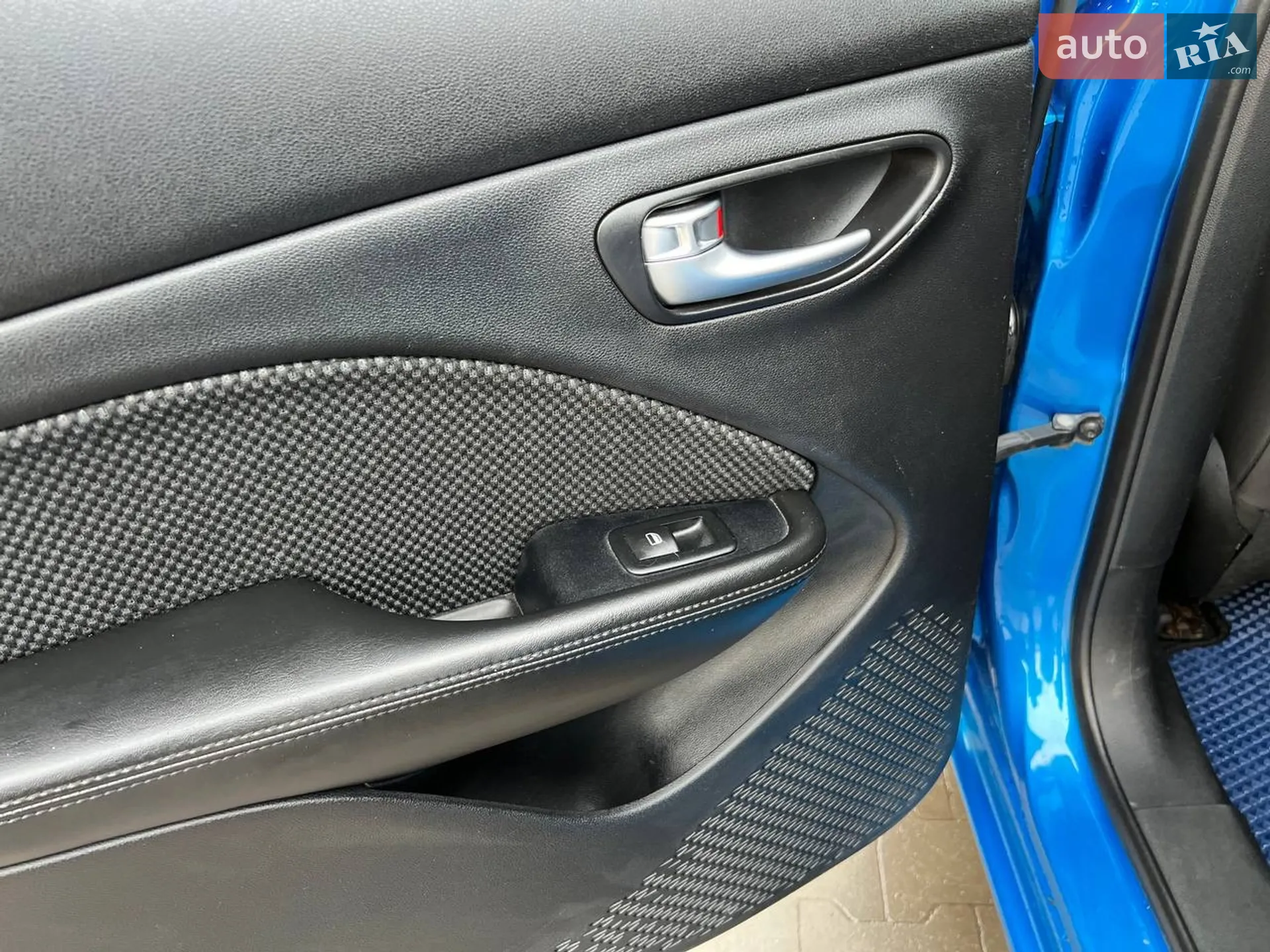 2015 Dodge Dart - мініатюра 32