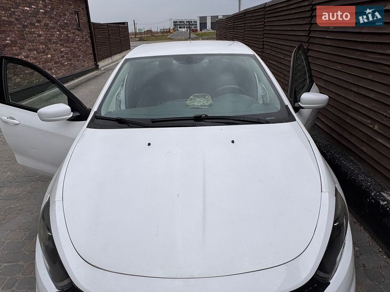 Седан Dodge Dart 2012 в Львові