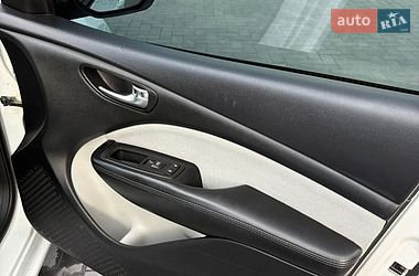 Седан Dodge Dart 2015 в Лубнах