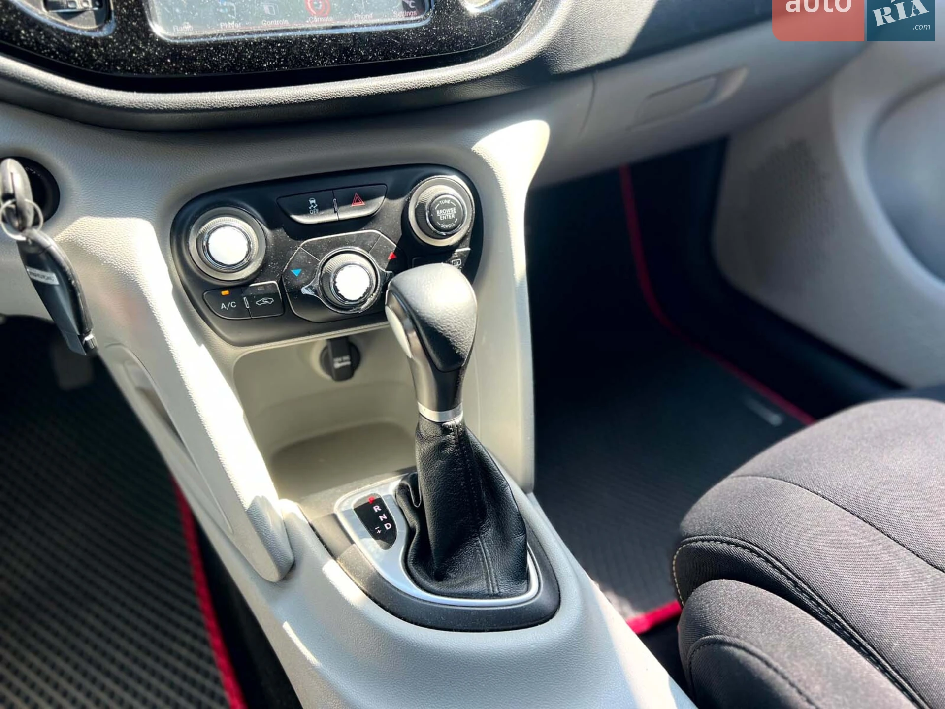 2013 Dodge Dart - мініатюра 16