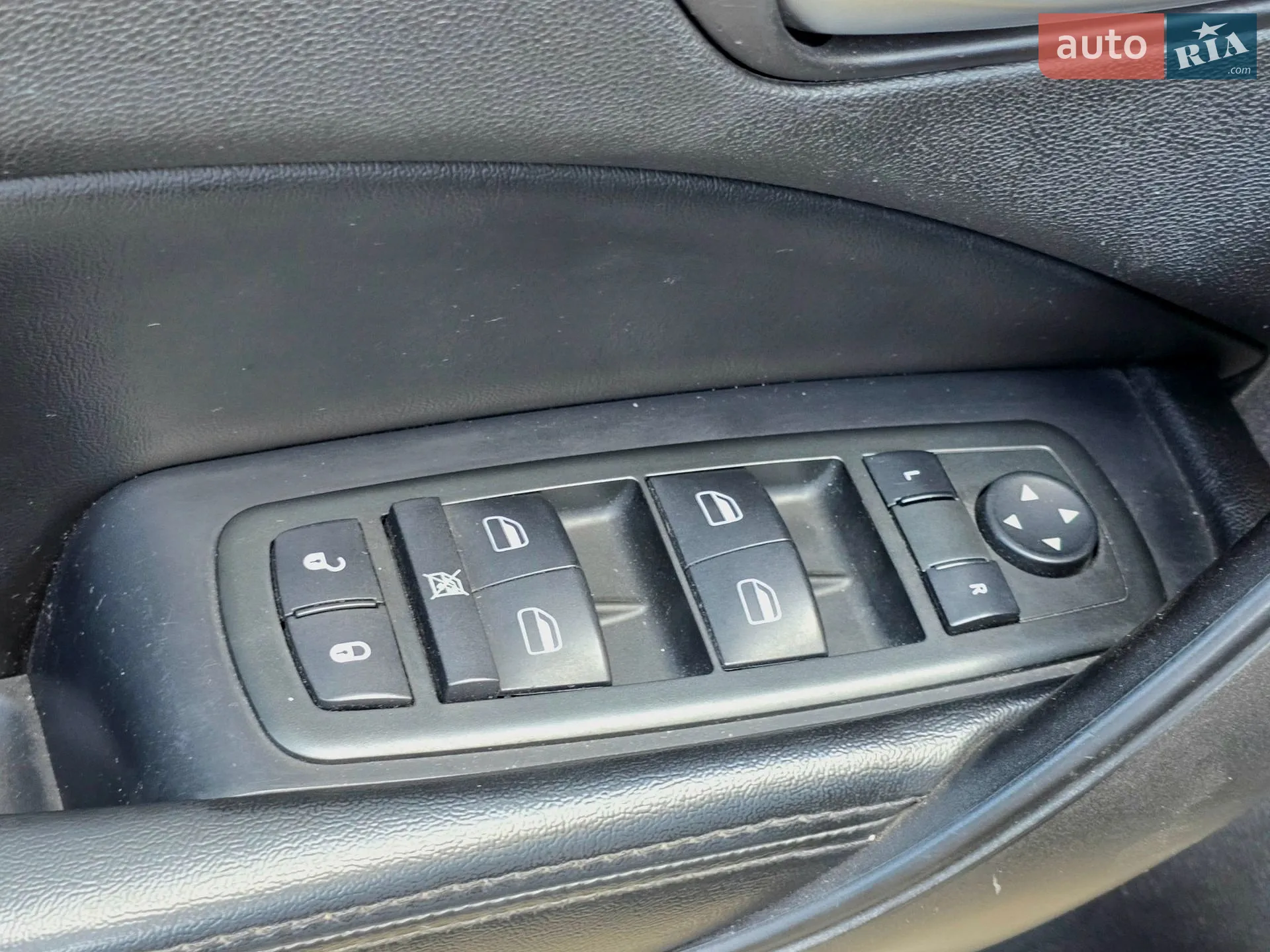 2013 Dodge Dart - мініатюра 18
