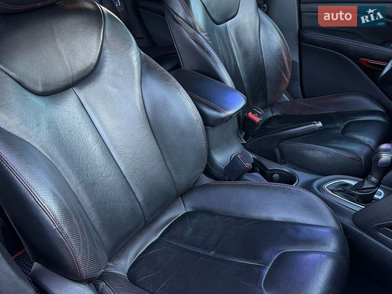 Седан Dodge Dart 2015 в Киеве