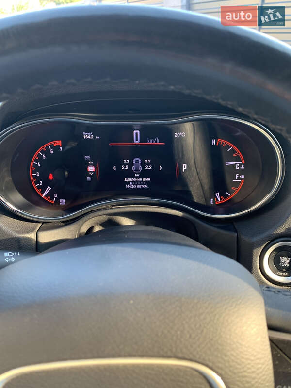 Позашляховик / Кросовер Dodge Durango 2016 в Києві