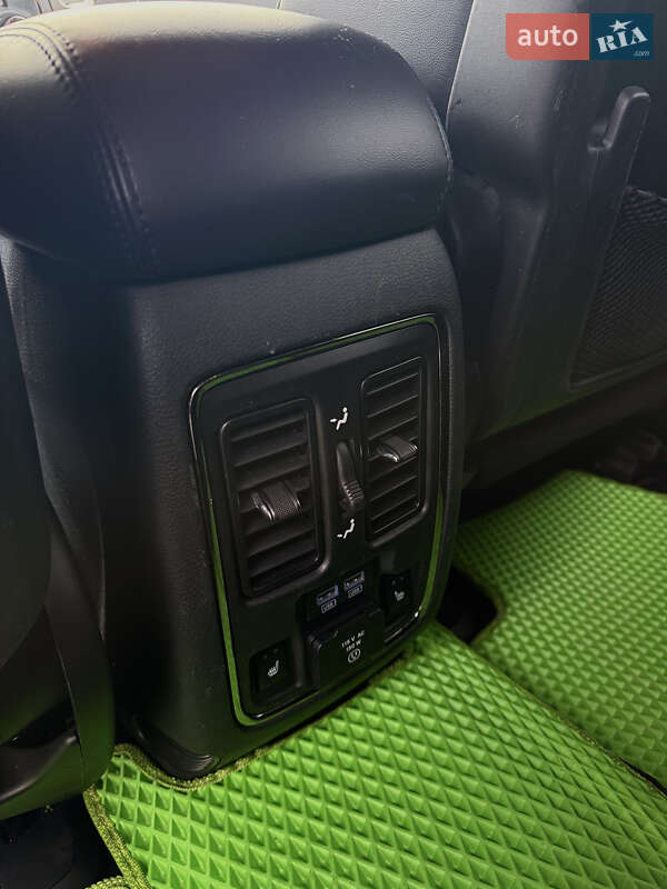 Внедорожник / Кроссовер Dodge Durango 2018 в Ромнах фото 37 Внедорожник / Кроссовер Dodge Durango 2018 в Ромнах