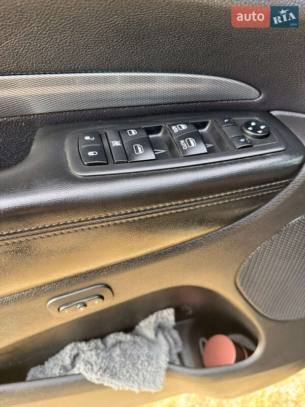 Внедорожник / Кроссовер Dodge Durango 2018 в Краснограде