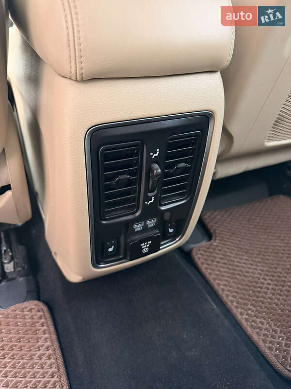 Позашляховик / Кросовер Dodge Durango 2019 в Вараші фото 15 Позашляховик / Кросовер Dodge Durango 2019 в Вараші