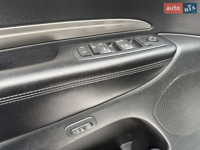 Позашляховик / Кросовер Dodge Durango 2016 в Житомирі