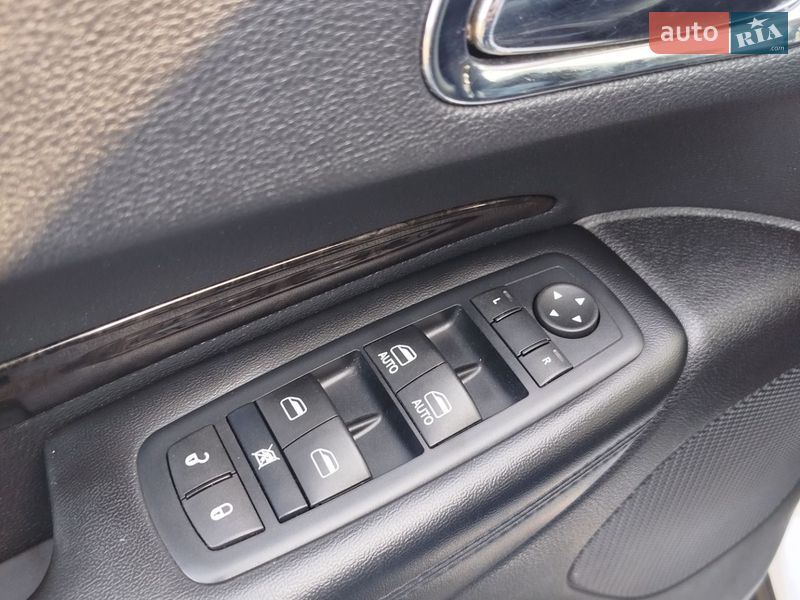 Внедорожник / Кроссовер Dodge Durango 2015 в Киеве фото 19 Внедорожник / Кроссовер Dodge Durango 2015 в Киеве