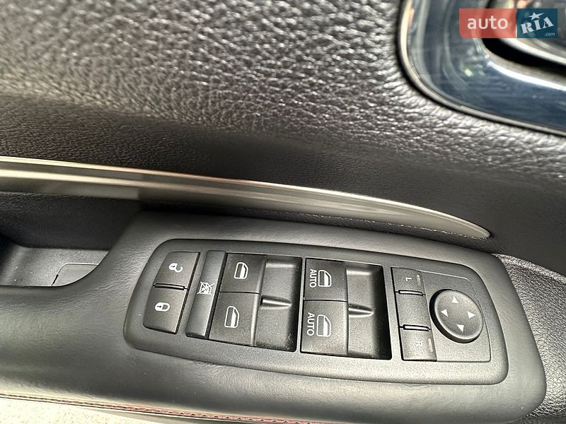 Позашляховик / Кросовер Dodge Durango 2016 в Львові фото 18 Позашляховик / Кросовер Dodge Durango 2016 в Львові