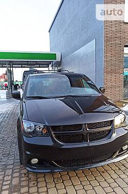 Минивэн Dodge Grand Caravan 2016 в Ивано-Франковске