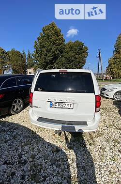 Мінівен Dodge Grand Caravan 2017 в Львові