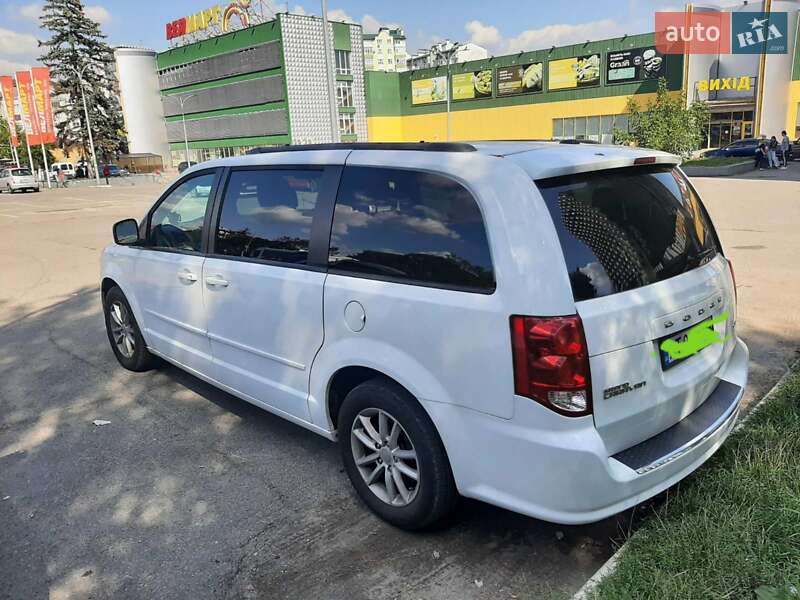 Мінівен Dodge Grand Caravan 2016 в Івано-Франківську