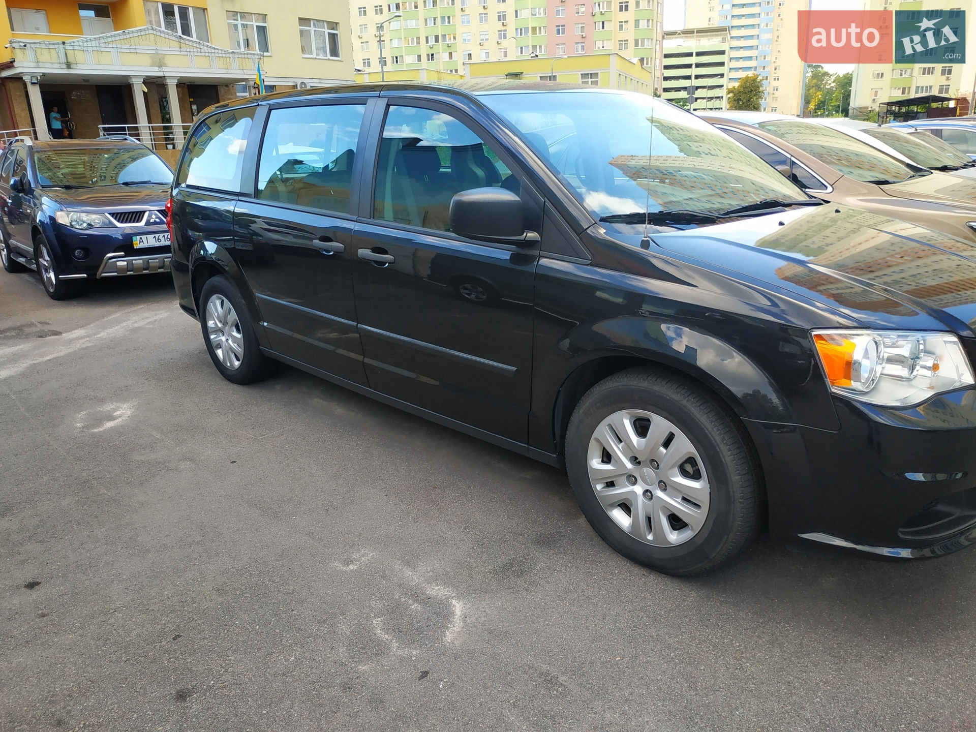 2016 Dodge Caravan - мініатюра 6
