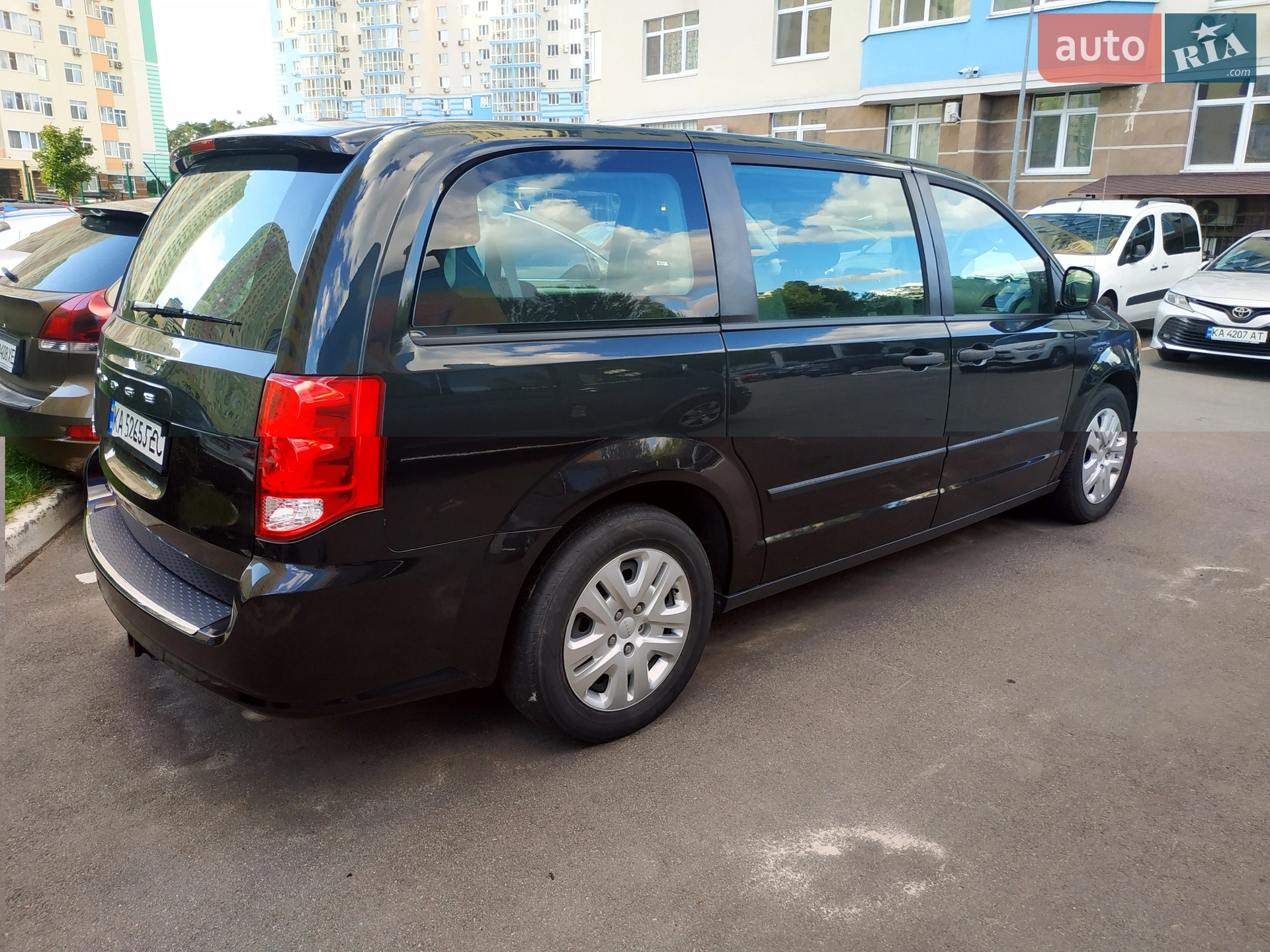 2016 Dodge Caravan - мініатюра 9