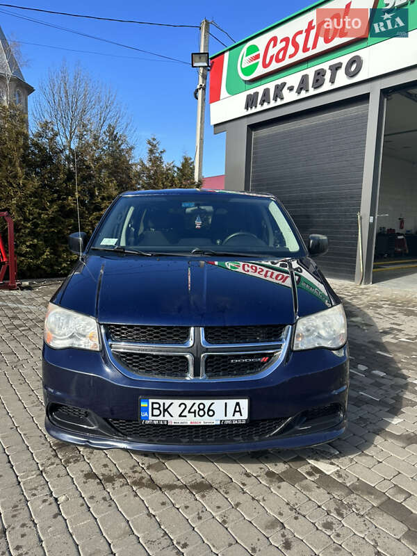 Мінівен Dodge Grand Caravan 2014 в Чернівцях