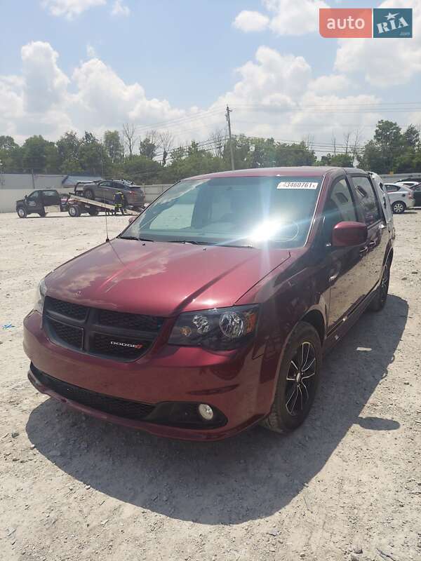 Минивэн Dodge Grand Caravan 2018 в Дрогобыче