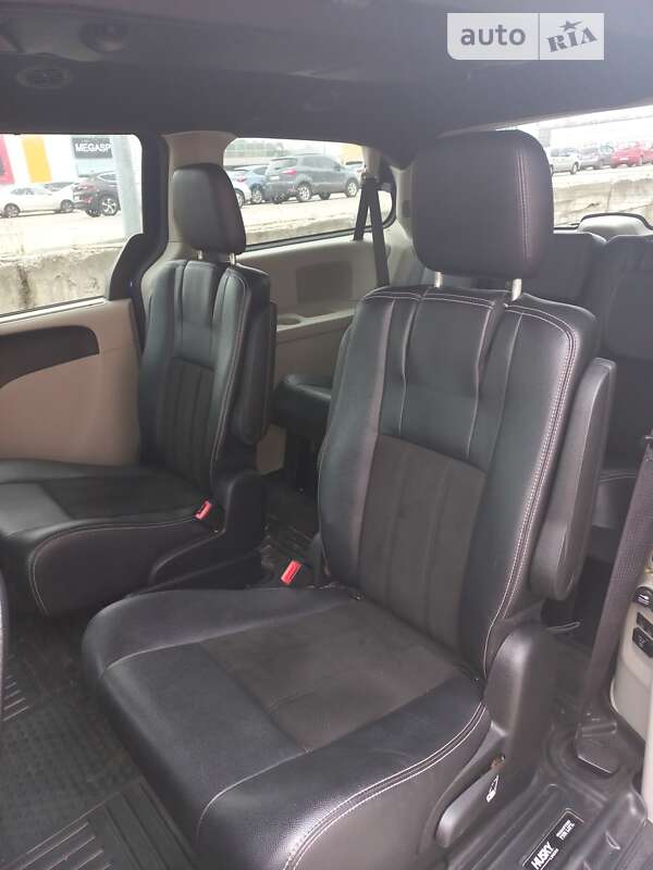 Минивэн Dodge Grand Caravan 2019 в Полтаве