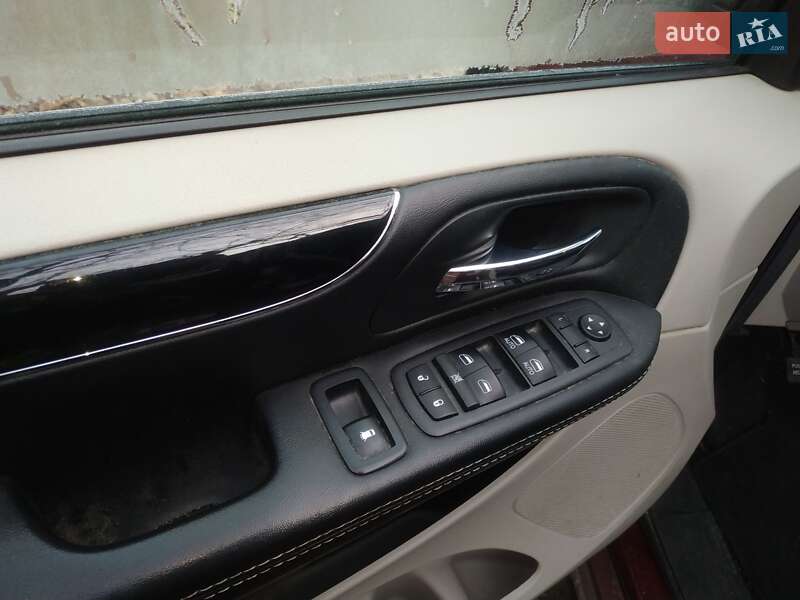 Мінівен Dodge Grand Caravan 2017 в Боярці
