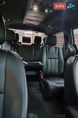 Минивэн Dodge Grand Caravan 2017 в 