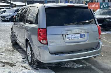 Мінівен Dodge Grand Caravan 2017 в Києві