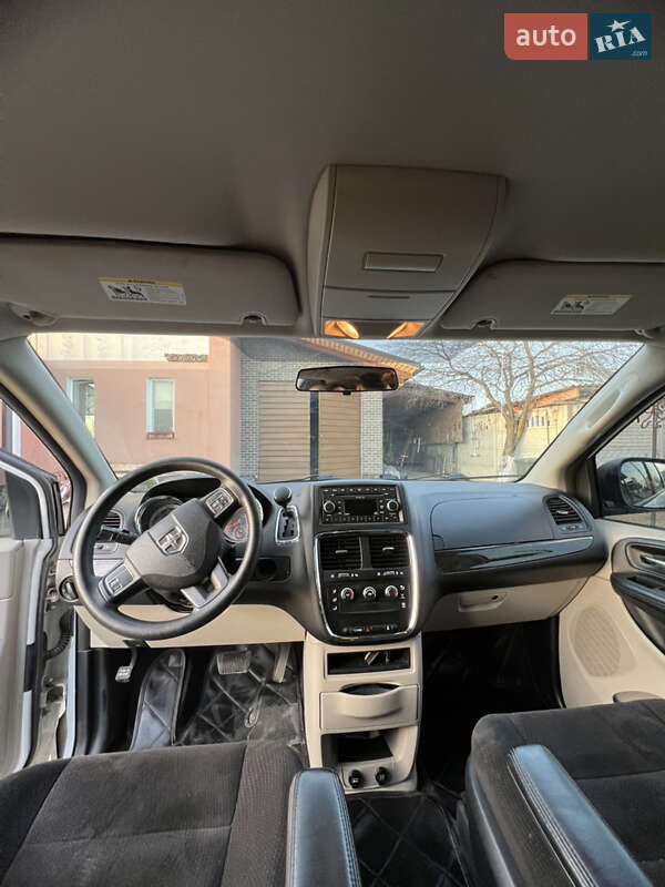 Мінівен Dodge Grand Caravan 2014 в Рівному