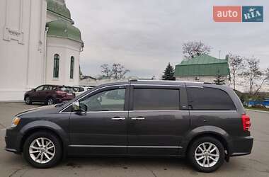 Минивэн Dodge Grand Caravan 2018 в 
