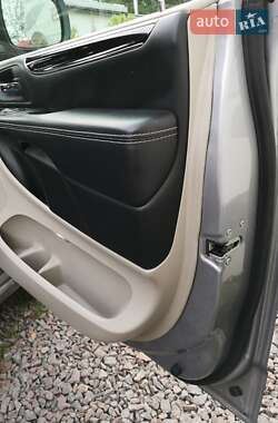Минивэн Dodge Grand Caravan 2020 в 