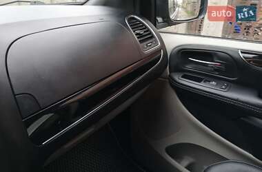 Минивэн Dodge Grand Caravan 2020 в 