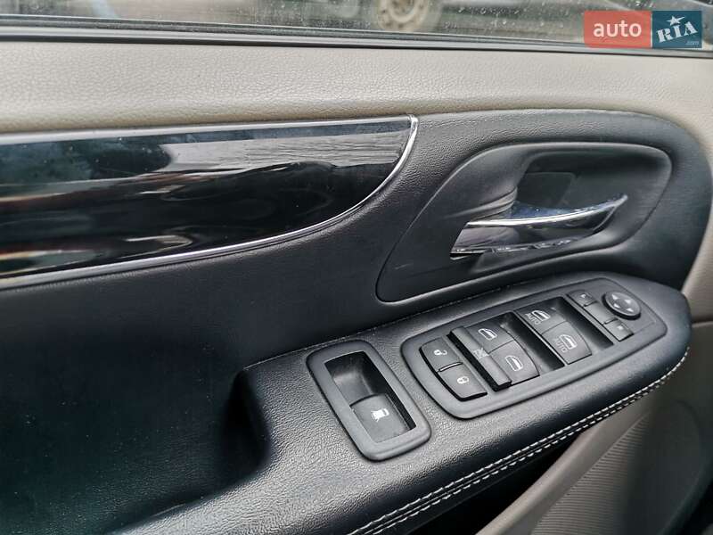 Минивэн Dodge Grand Caravan 2020 в Львове фото 35 Минивэн Dodge Grand Caravan 2020 в Львове