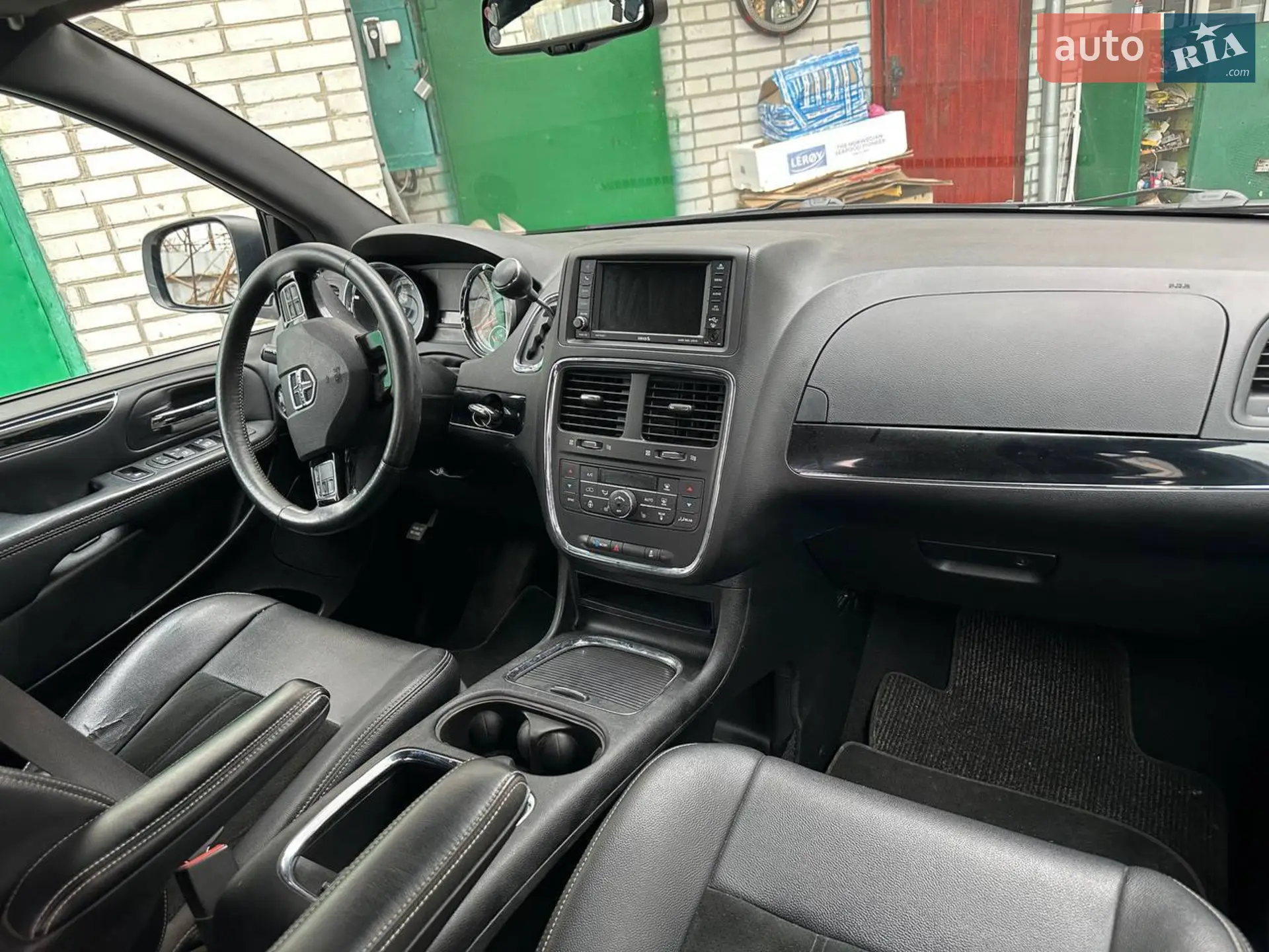 2017 Dodge Caravan - мініатюра 2