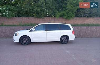 Мінівен Dodge Grand Caravan 2017 в 