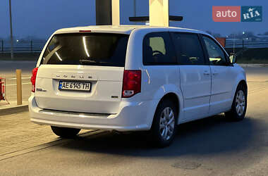 Минивэн Dodge Grand Caravan 2017 в 