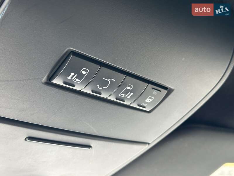 Мінівен Dodge Grand Caravan 2017 в Києві