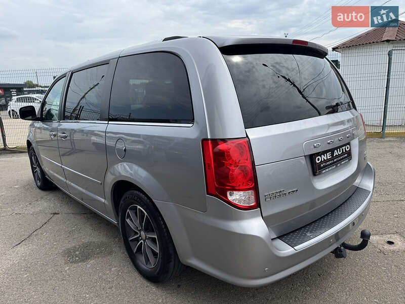 Мінівен Dodge Grand Caravan 2017 в Києві