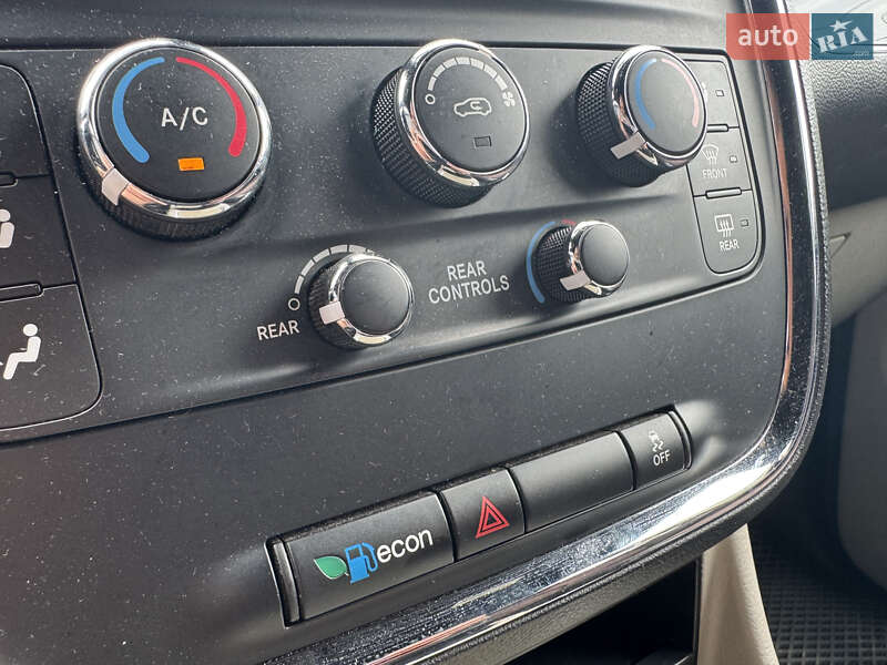 Мінівен Dodge Grand Caravan 2017 в Києві