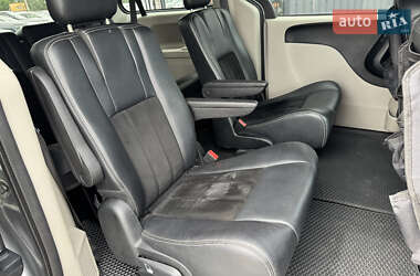 Мінівен Dodge Grand Caravan 2017 в 