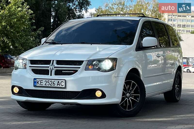 Минивэн Dodge Grand Caravan 2017 в Днепре