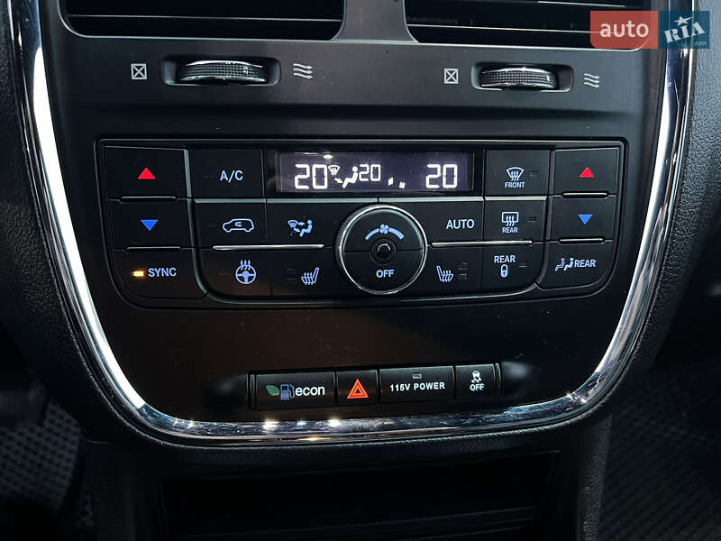 Мінівен Dodge Grand Caravan 2016 в Боярці