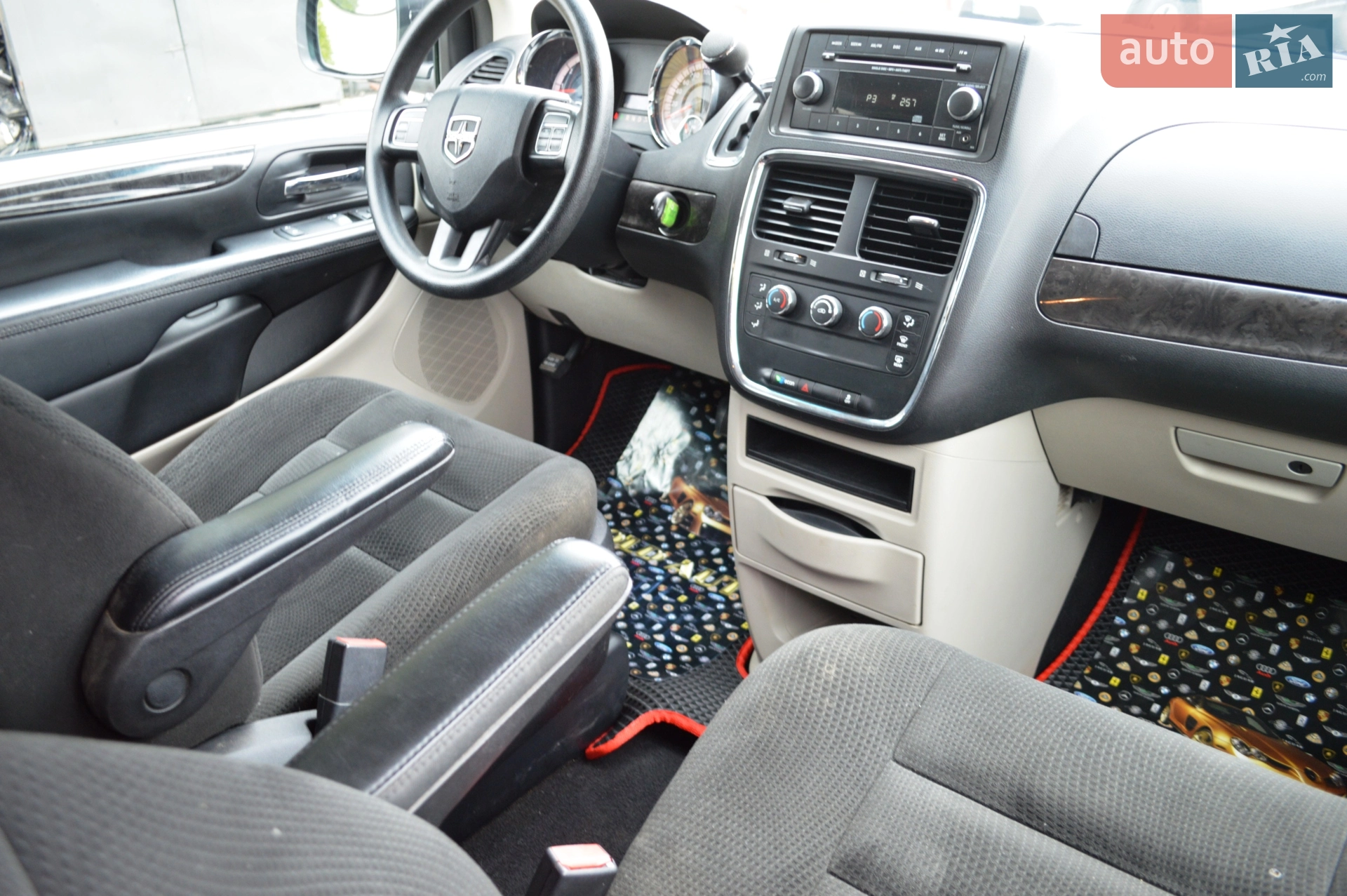 2016 Dodge Caravan - мініатюра 34