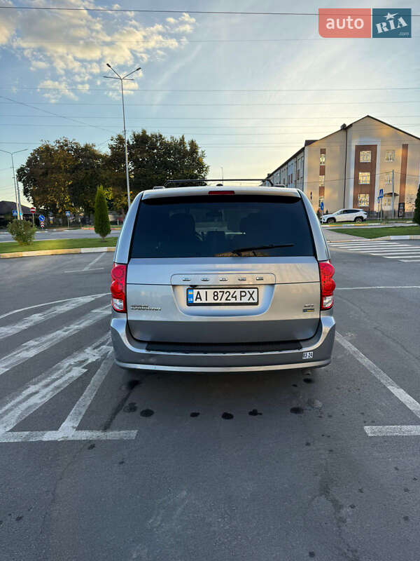 Минивэн Dodge Grand Caravan 2019 в Буче