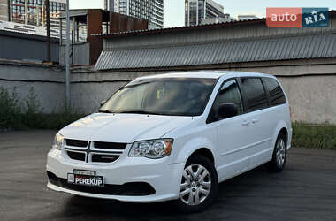 Мінівен Dodge Grand Caravan 2017 в 