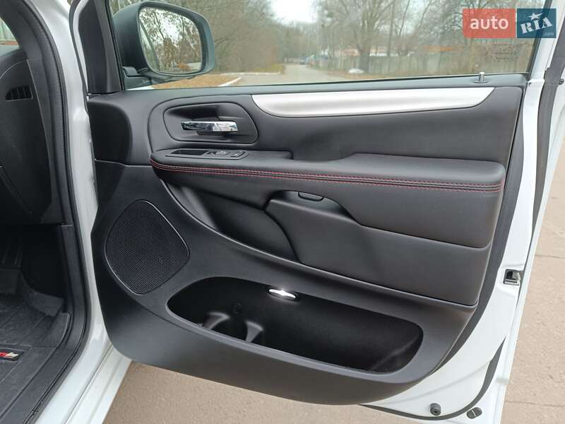 Минивэн Dodge Grand Caravan 2020 в Полтаве фото 11 Минивэн Dodge Grand Caravan 2020 в Полтаве
