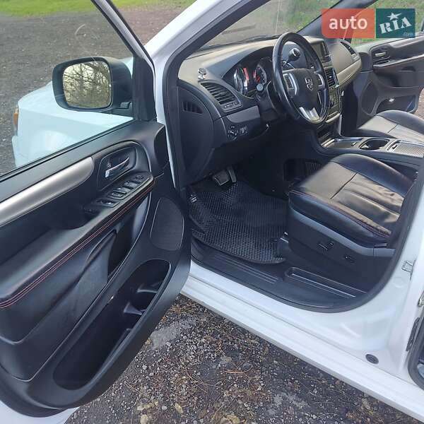 Мінівен Dodge Grand Caravan 2018 в Одесі