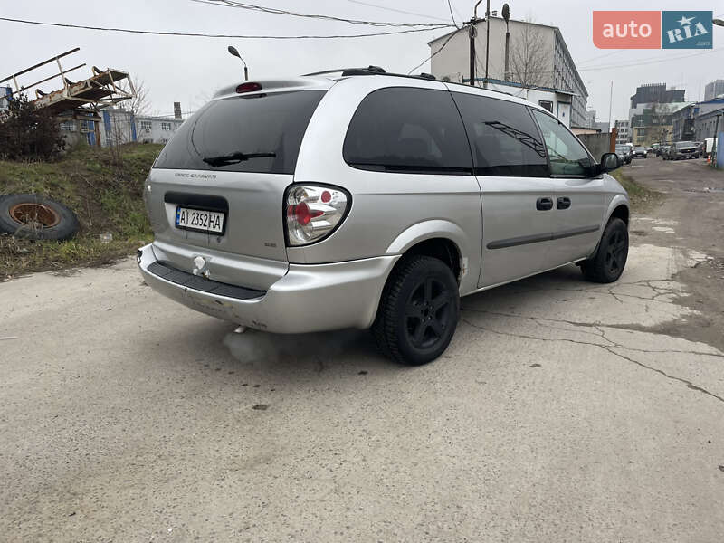 Минивэн Dodge Grand Caravan 2002 в Киеве