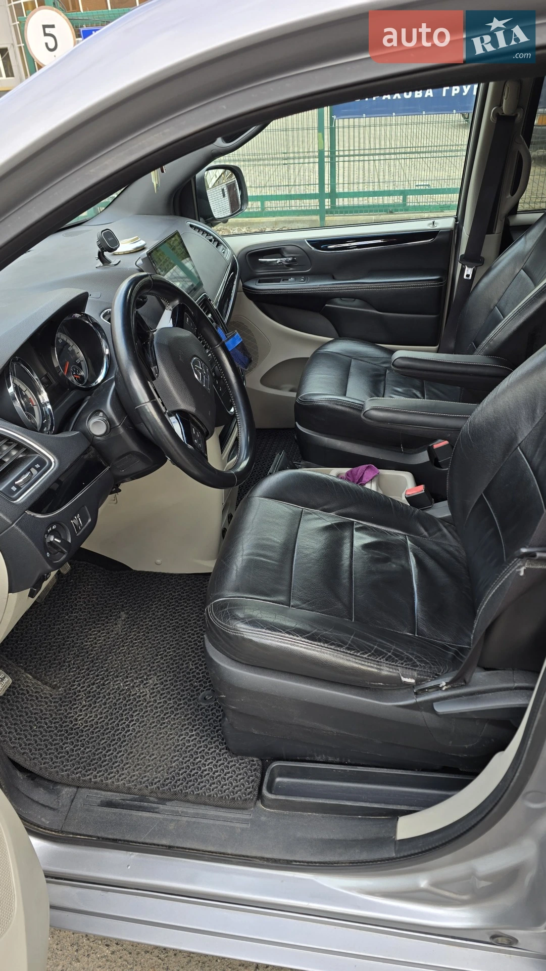 2016 Dodge Caravan - мініатюра 12