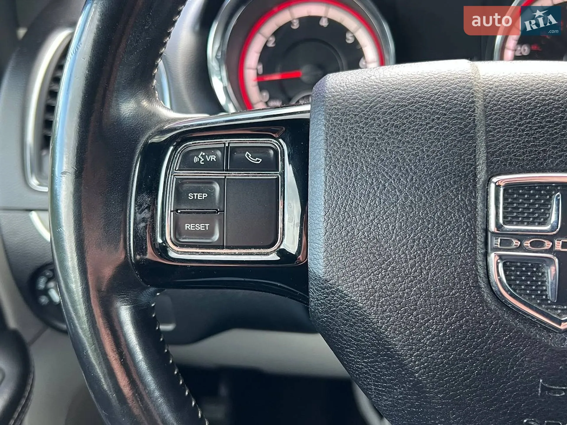 2019 Dodge Caravan - мініатюра 16