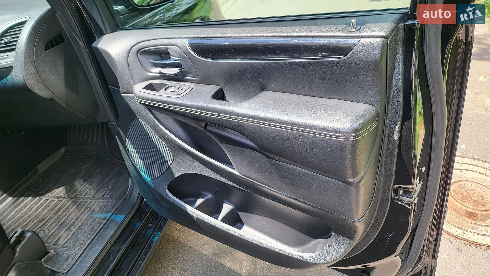 2015 Dodge Caravan - мініатюра 20