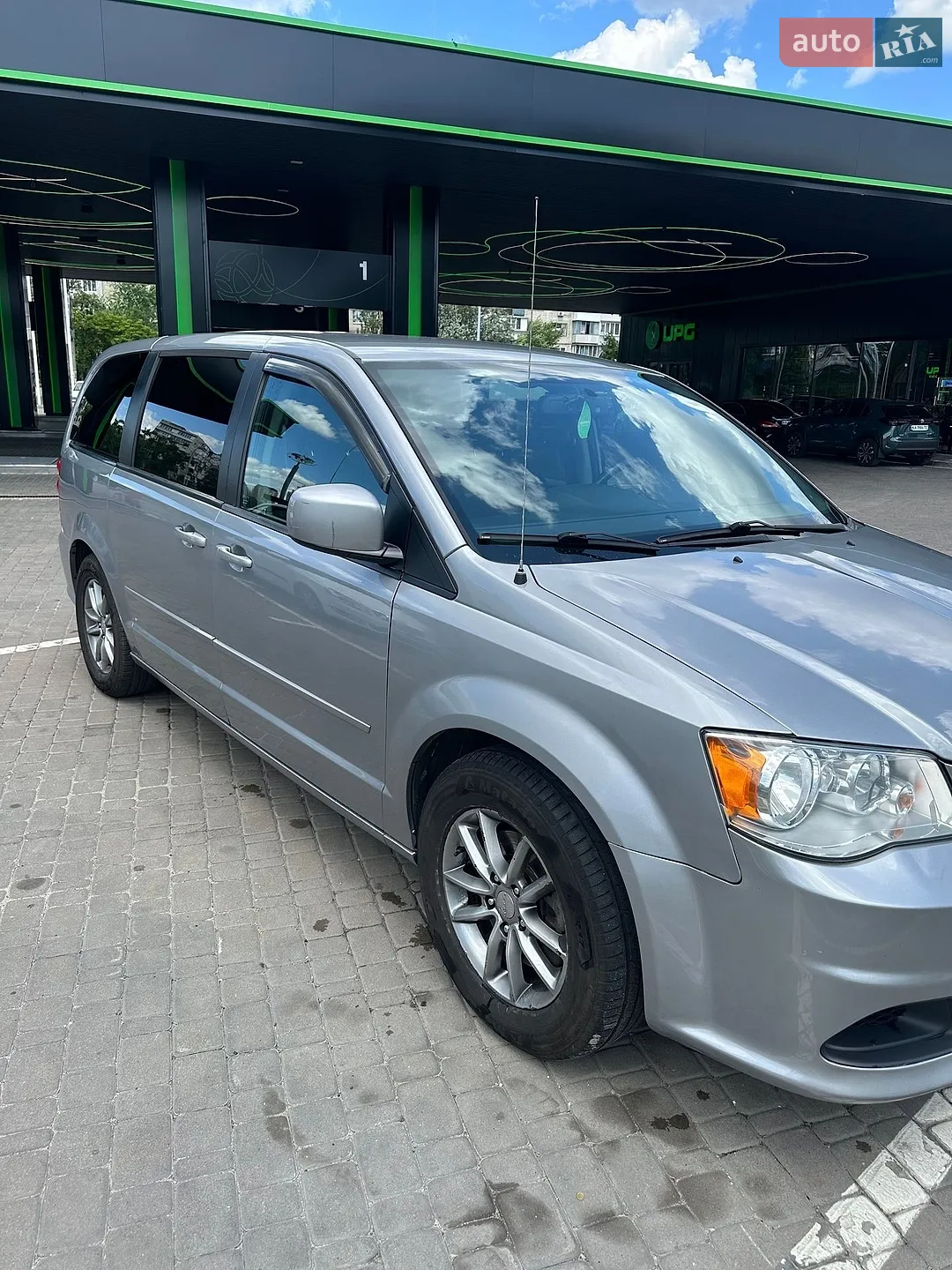2015 Dodge Caravan - мініатюра 2