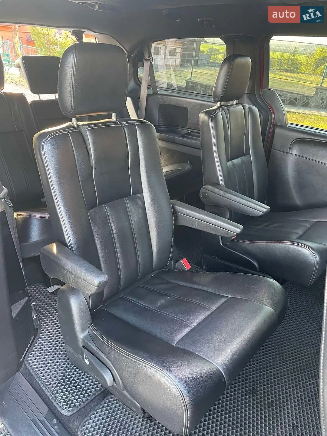 2018 Dodge Caravan - мініатюра 8