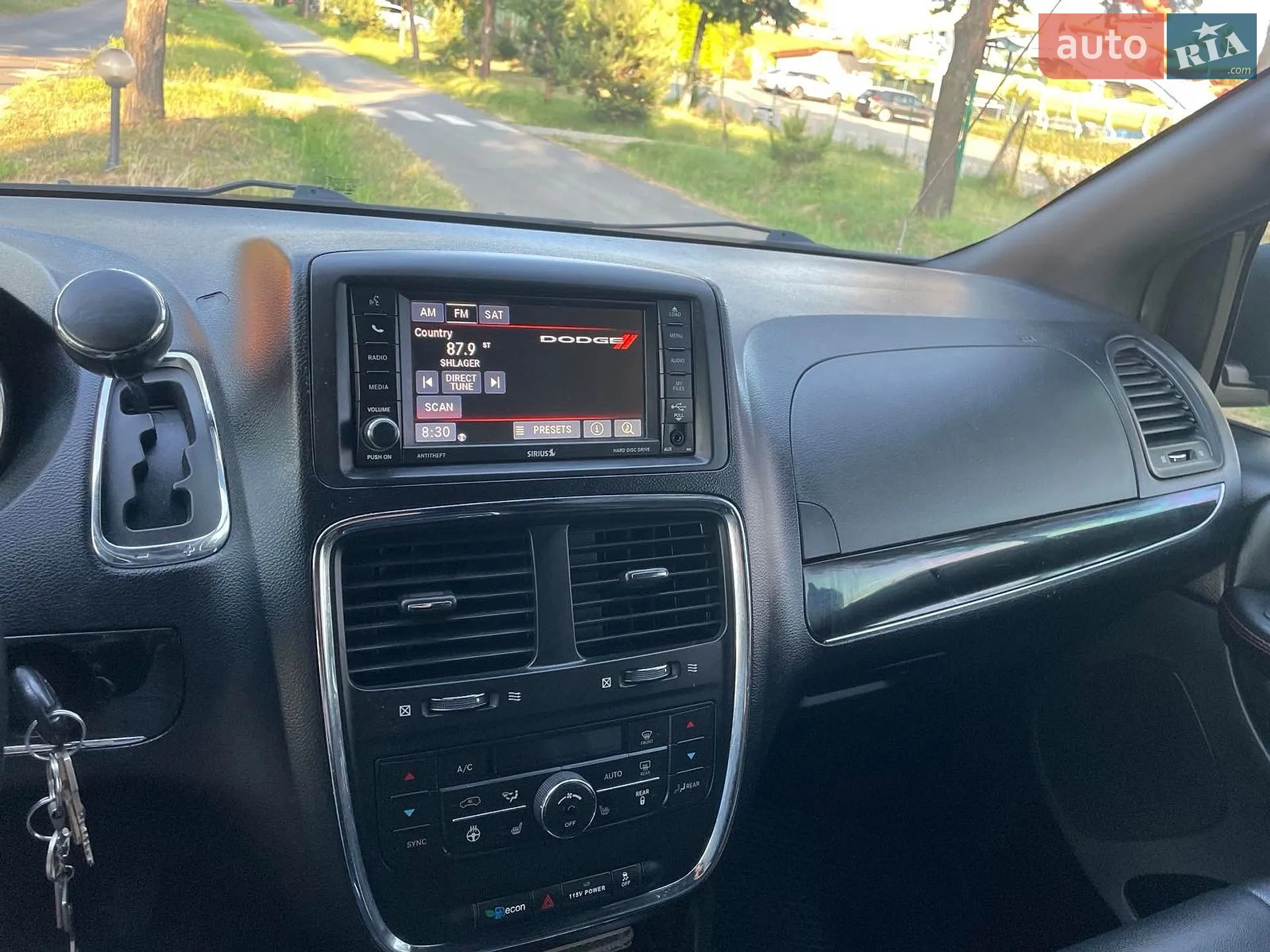 2018 Dodge Caravan - мініатюра 24